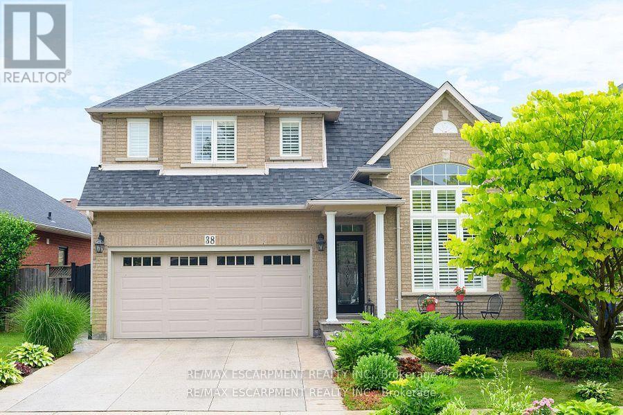 38 Sunbeam Drive, Hamilton, ON - Outdoor With Facade