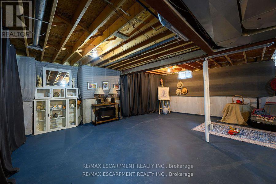 38 Sunbeam Drive, Hamilton, ON - Indoor Photo Showing Basement