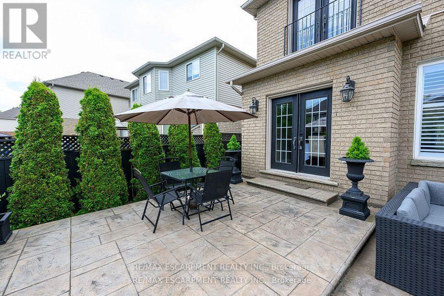 38 Sunbeam Drive, Hamilton, ON - Outdoor With Deck Patio Veranda With Exterior