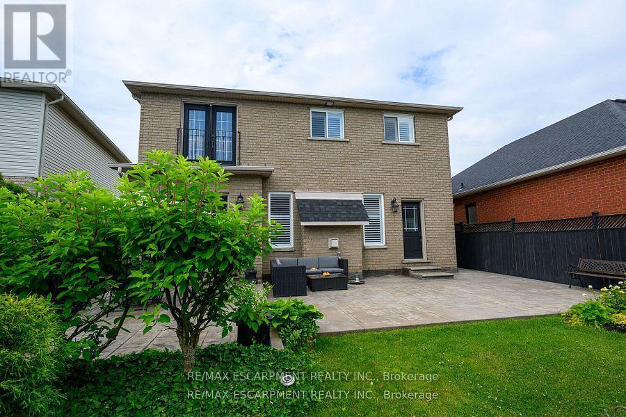 38 Sunbeam Drive, Hamilton, ON - Outdoor