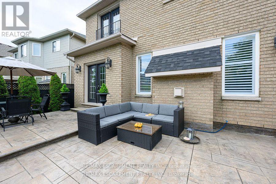 38 Sunbeam Drive, Hamilton, ON - Outdoor With Deck Patio Veranda With Exterior