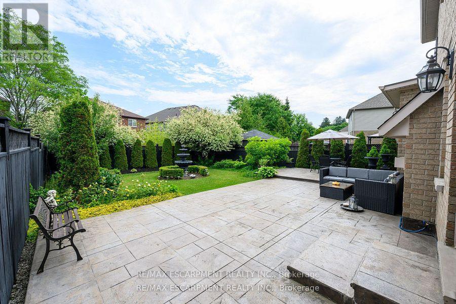 38 Sunbeam Drive, Hamilton, ON - Outdoor