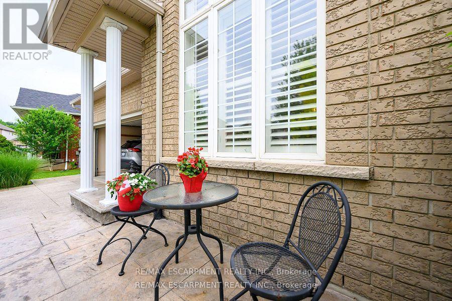 38 Sunbeam Drive, Hamilton, ON - Outdoor With Deck Patio Veranda