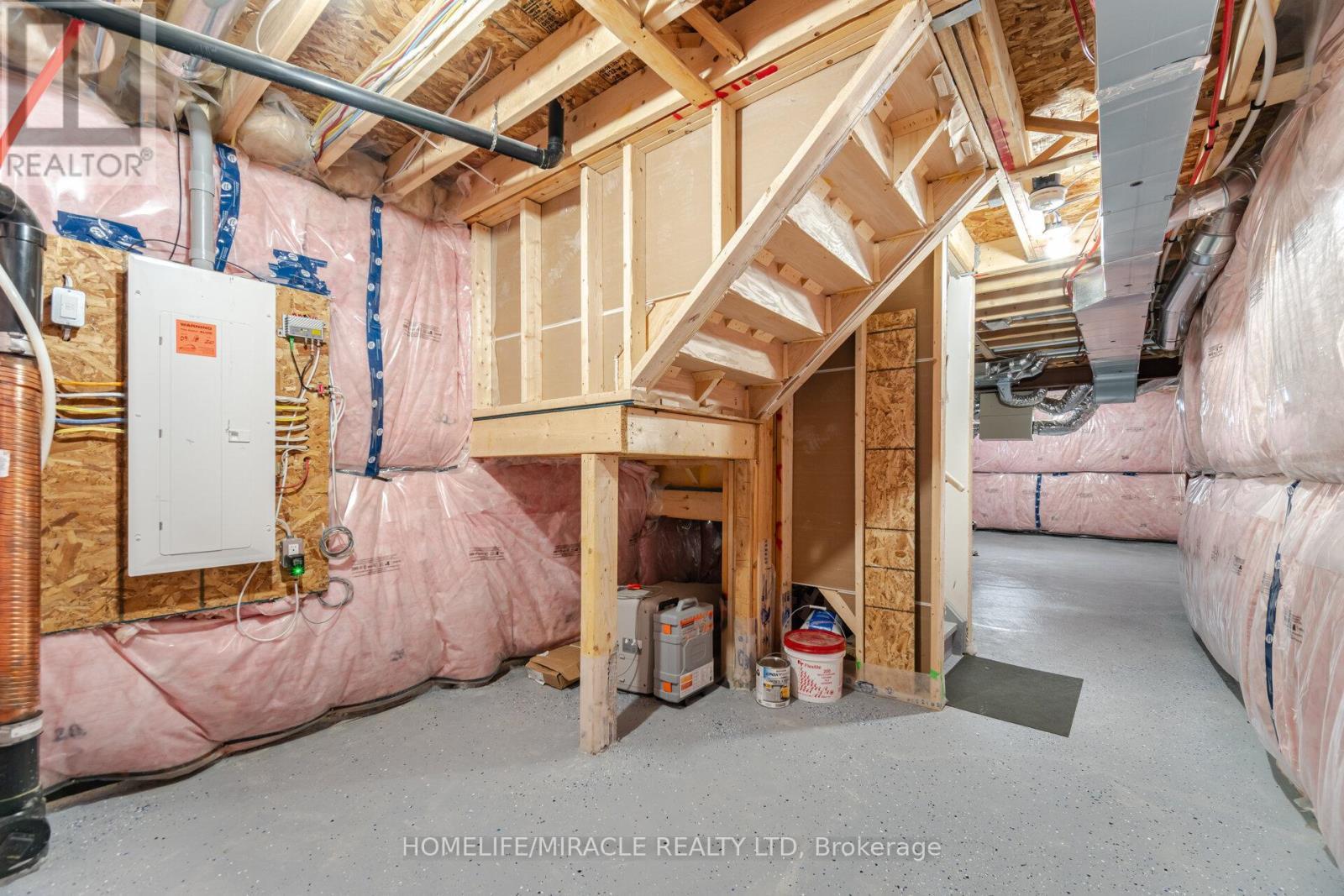 117 Longboat Run W, Brantford, ON - Indoor Photo Showing Basement