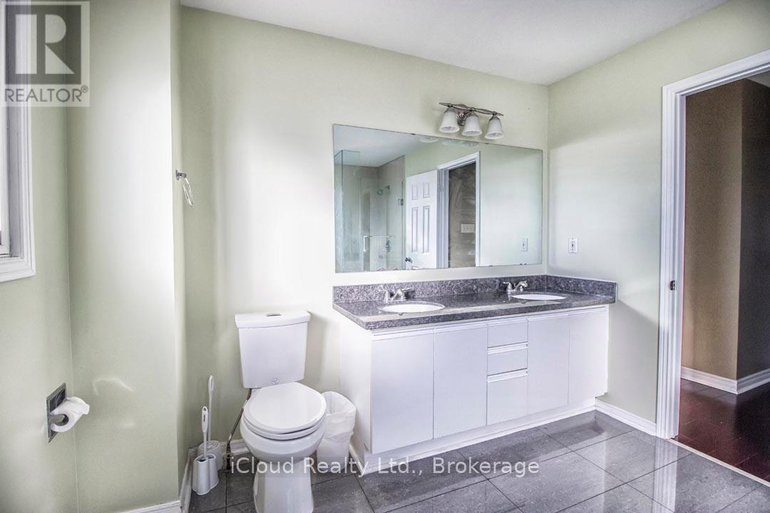 Ensuite Bathroom with Double Sinks - 2667 Wynten Way, Oakville, ON - Indoor Photo Showing Bathroom