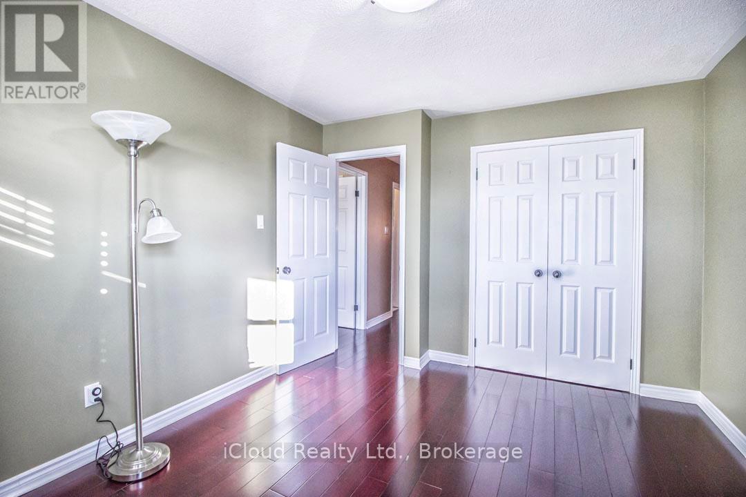 2nd Bedroom with Closet - 2667 Wynten Way, Oakville, ON - Indoor