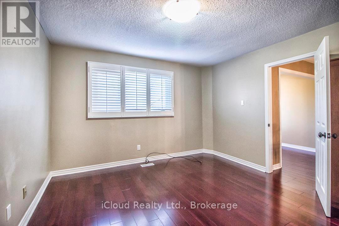 4th Bedroom with California Shutters - 2667 Wynten Way, Oakville, ON - Indoor Photo Showing Other Room