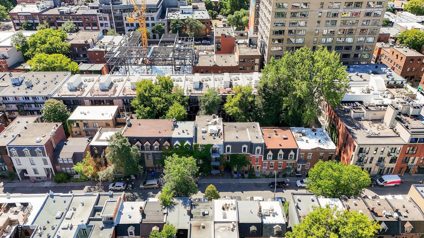 Aerial photo - 3526A Av. Coloniale, Montréal (Le Plateau-Mont-Royal), QC - Outdoor With View