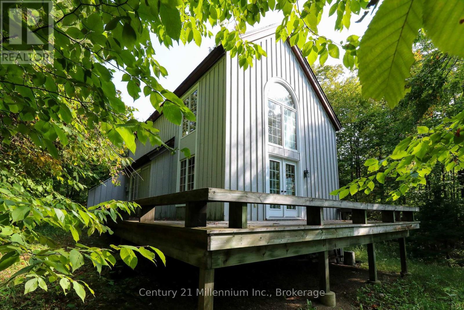 6 Cerberus Trail, Clearview (Devil'S Glen), ON - Outdoor