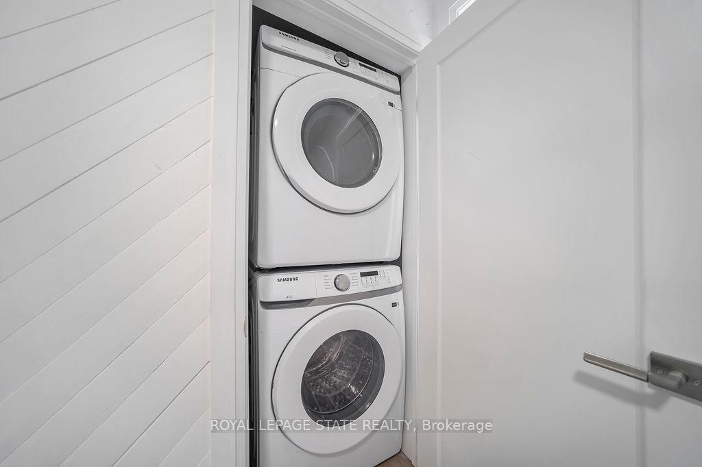 Unit 1-172 East 34Th Street, Hamilton, ON - Indoor Photo Showing Laundry Room