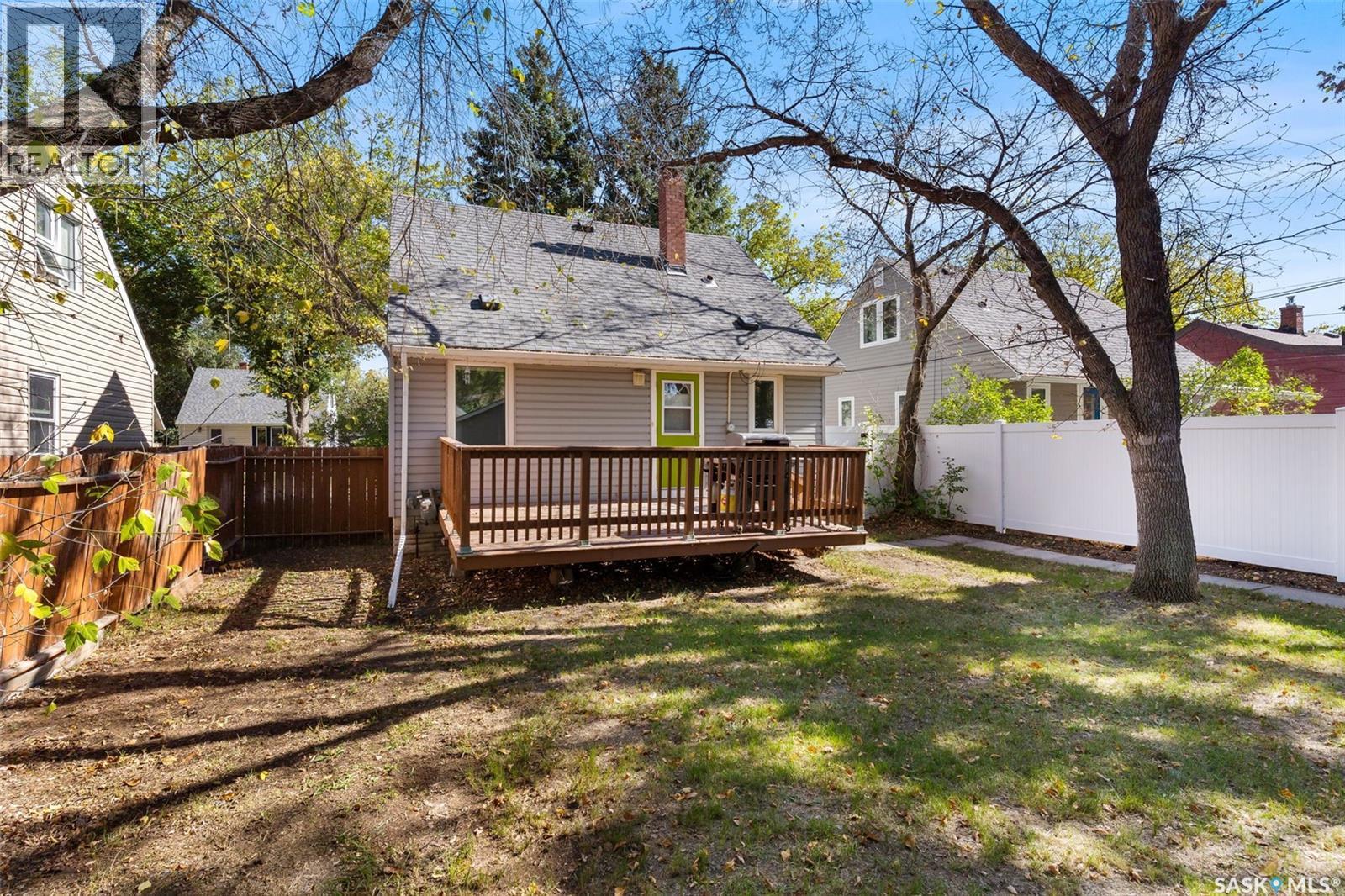 2822 Argyle Street, Regina, SK - Outdoor With Deck Patio Veranda