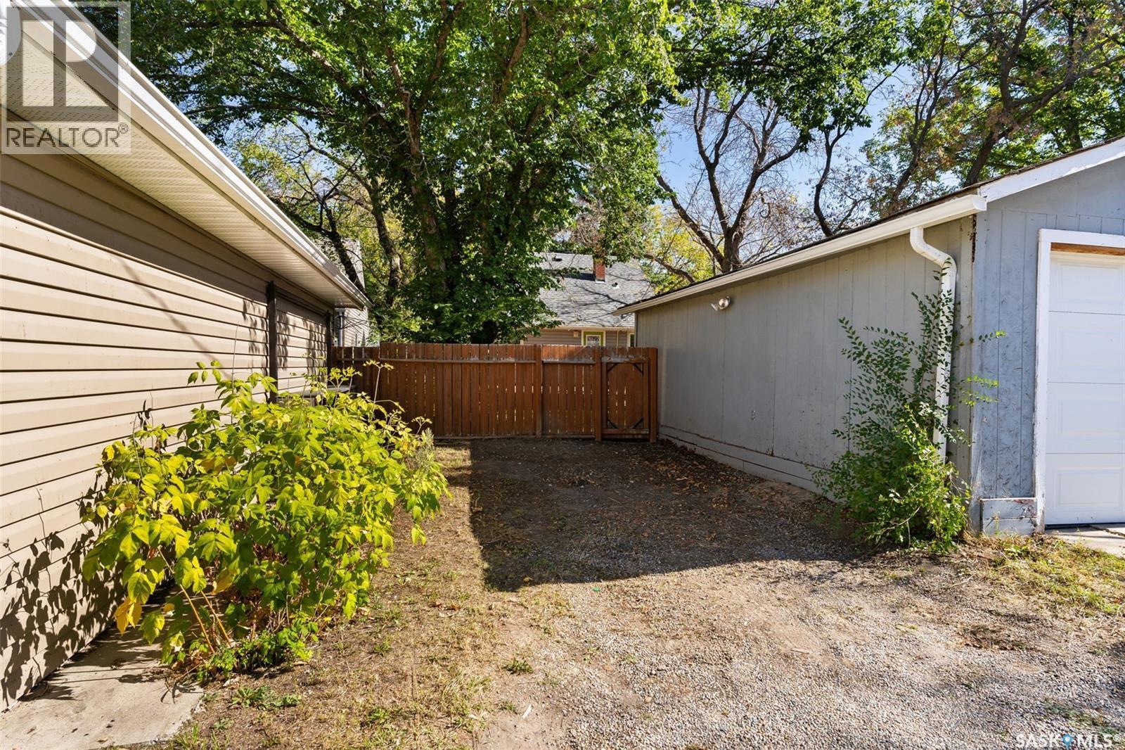 2822 Argyle Street, Regina, SK - Outdoor