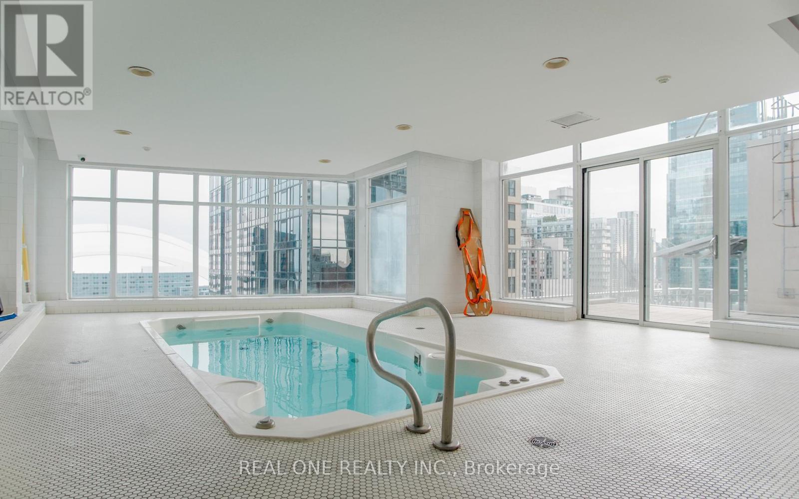 929 - 250 Wellington Street W, Toronto, ON - Indoor Photo Showing Other Room With In Ground Pool