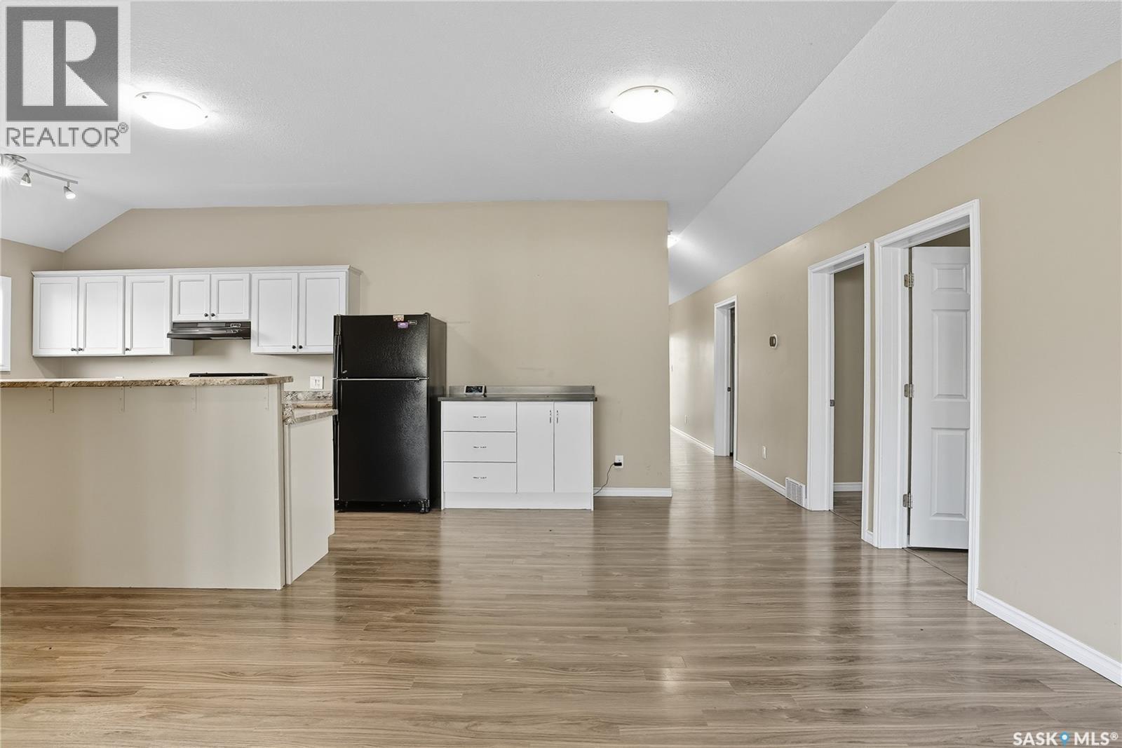 105 Main Street, Harris, SK - Indoor Photo Showing Kitchen