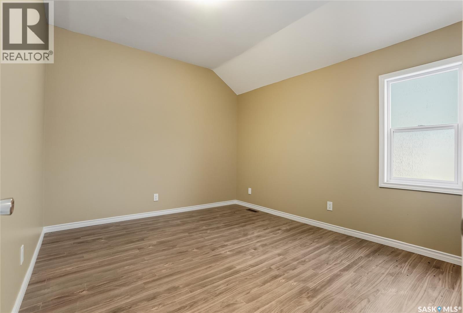 105 Main Street, Harris, SK - Indoor Photo Showing Other Room