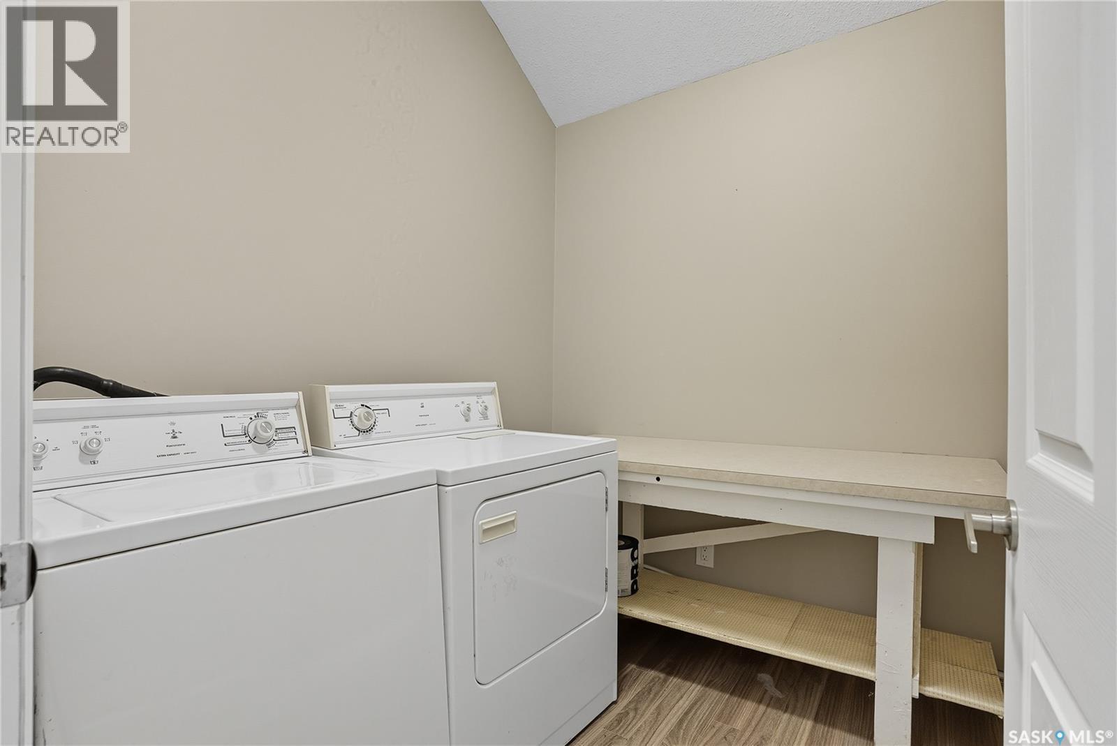 105 Main Street, Harris, SK - Indoor Photo Showing Laundry Room