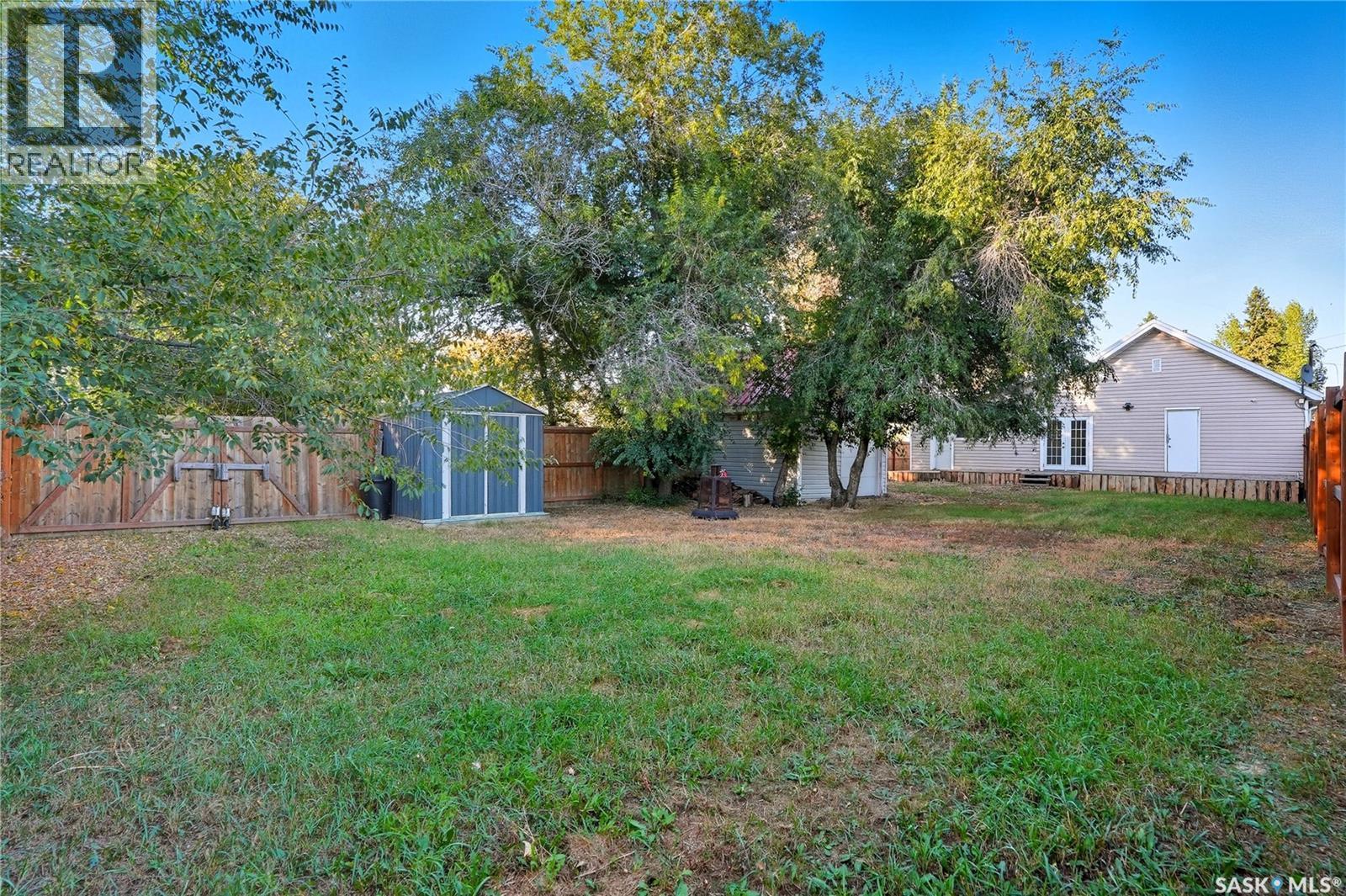 105 Main Street, Harris, SK - Outdoor