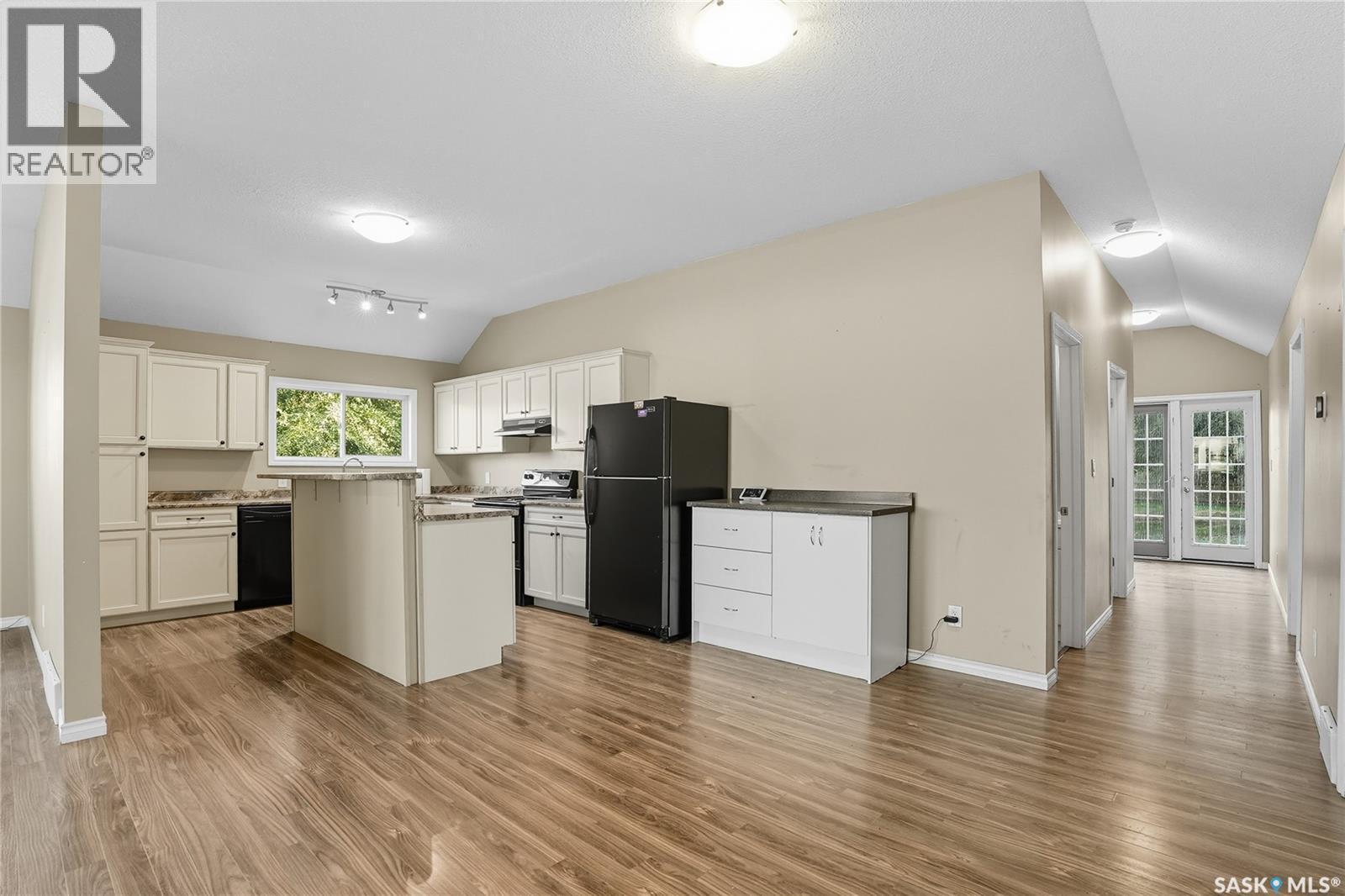 105 Main Street, Harris, SK - Indoor Photo Showing Kitchen