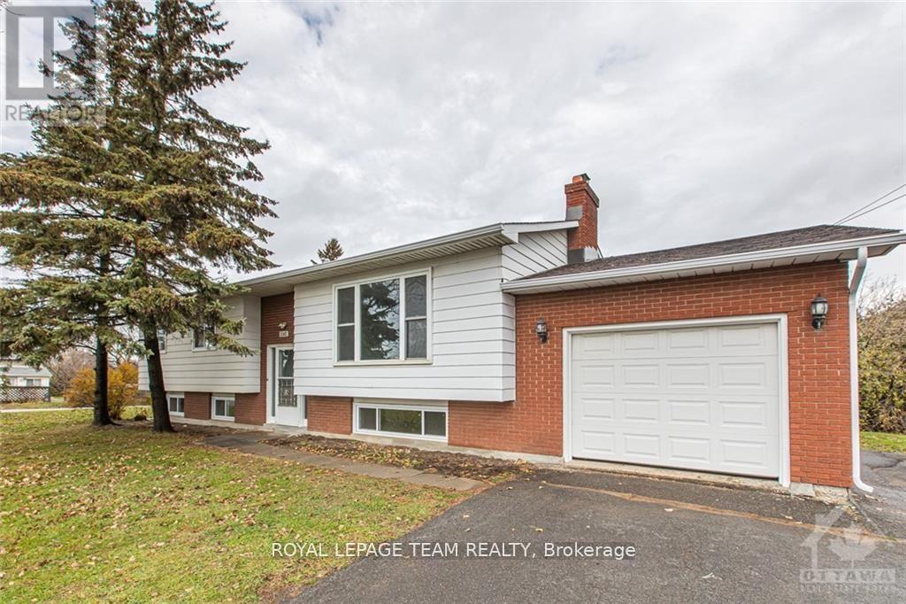 2082 Carp Road, Ottawa, ON