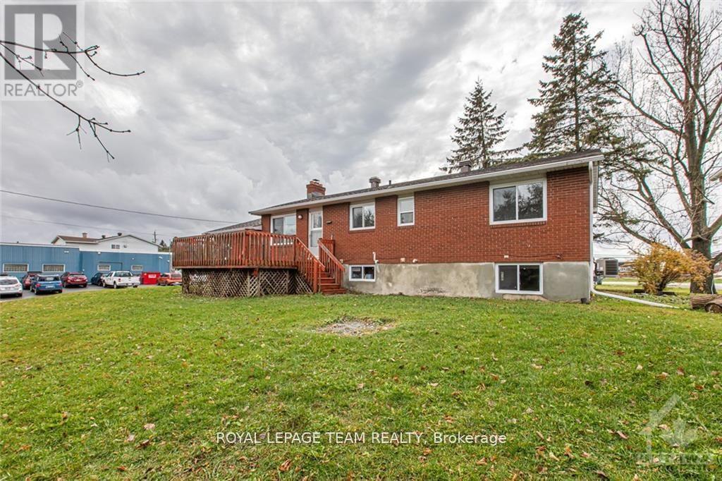 2082 Carp Road, Ottawa, ON