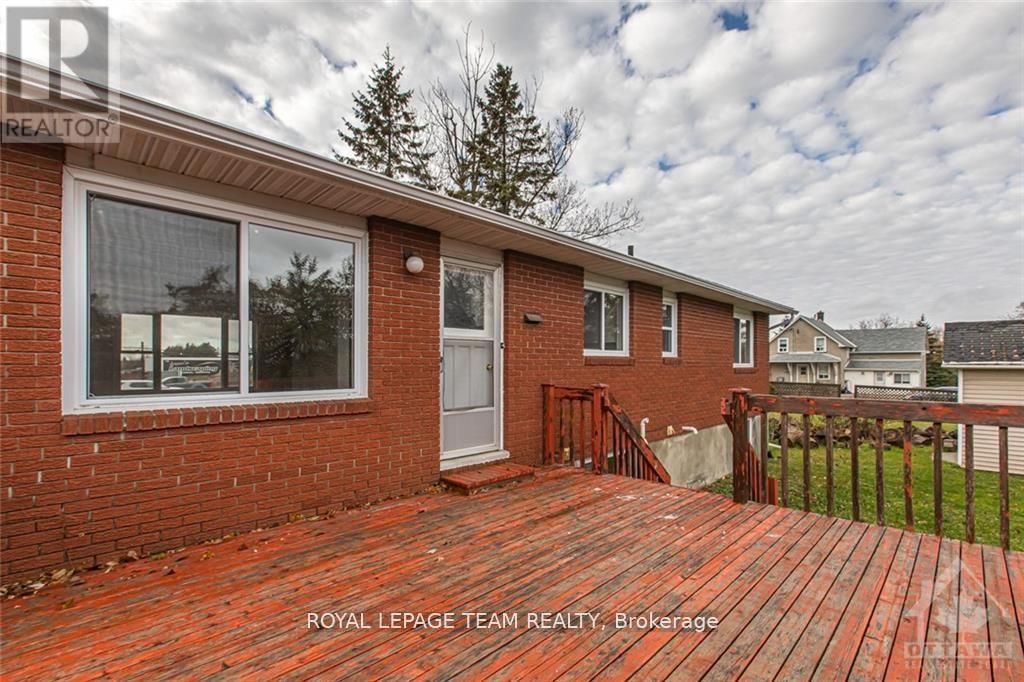 2082 Carp Road, Ottawa, ON