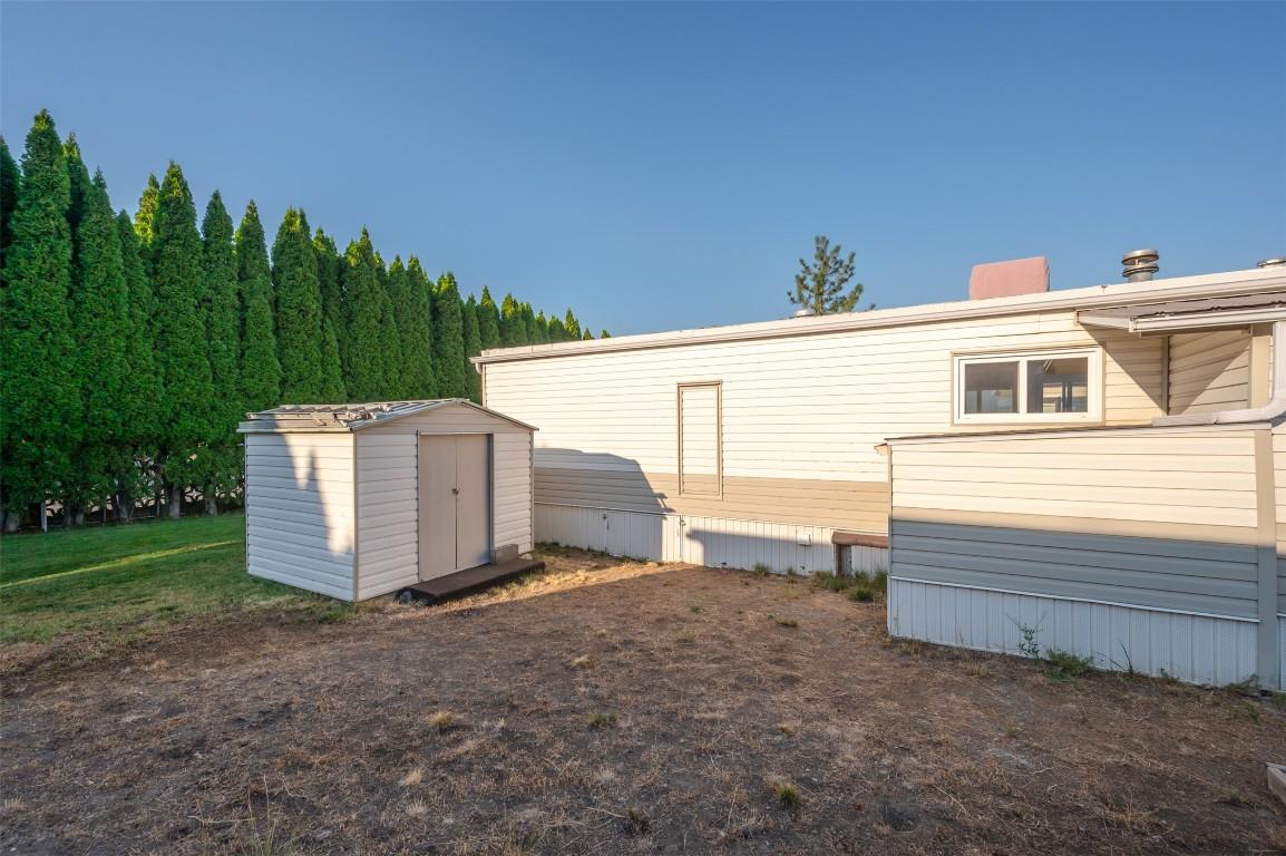 97-98 Okanagan Avenue, Penticton, BC