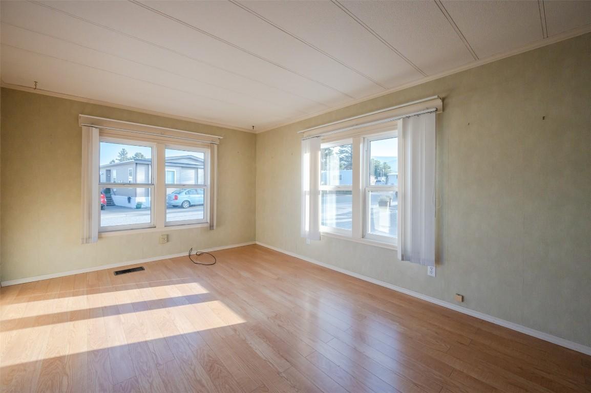 97-98 Okanagan Avenue, Penticton, BC