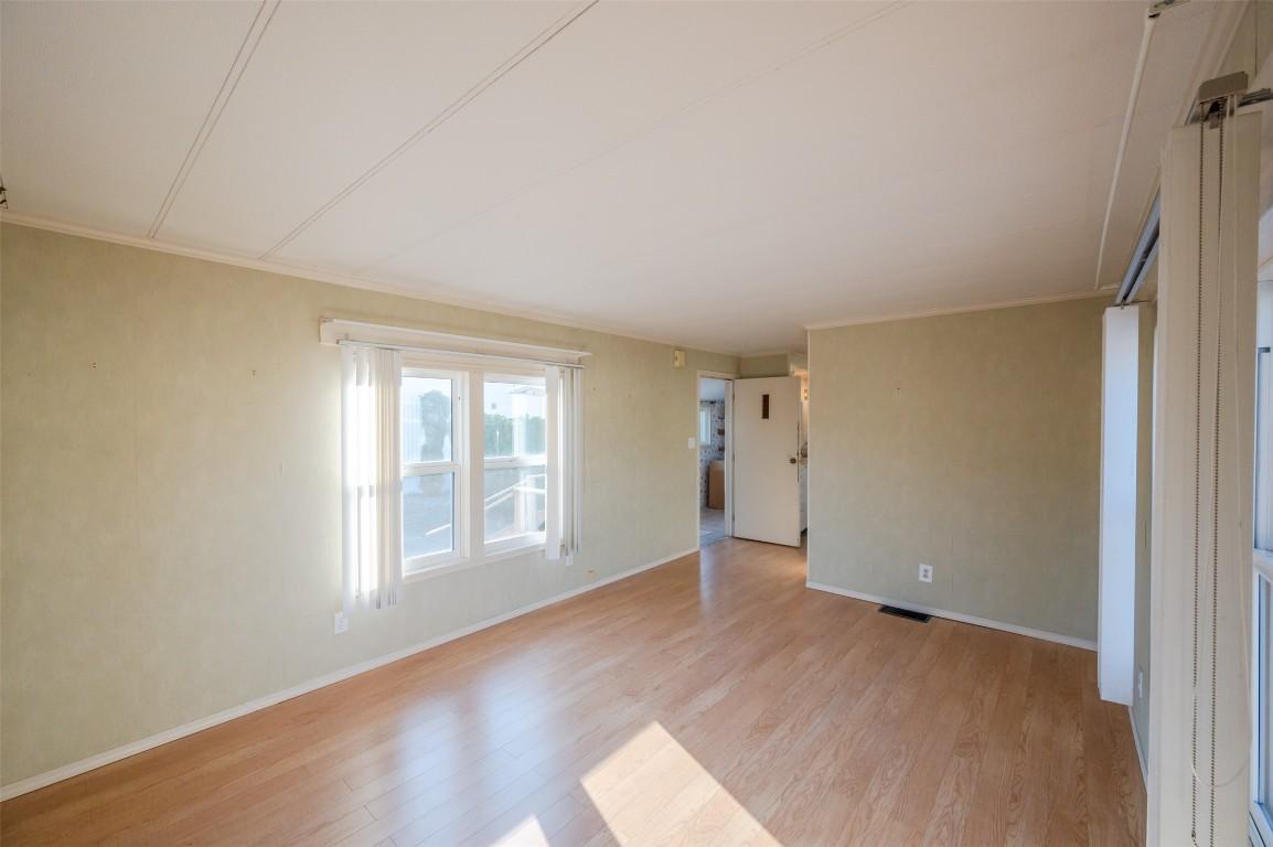 97-98 Okanagan Avenue, Penticton, BC