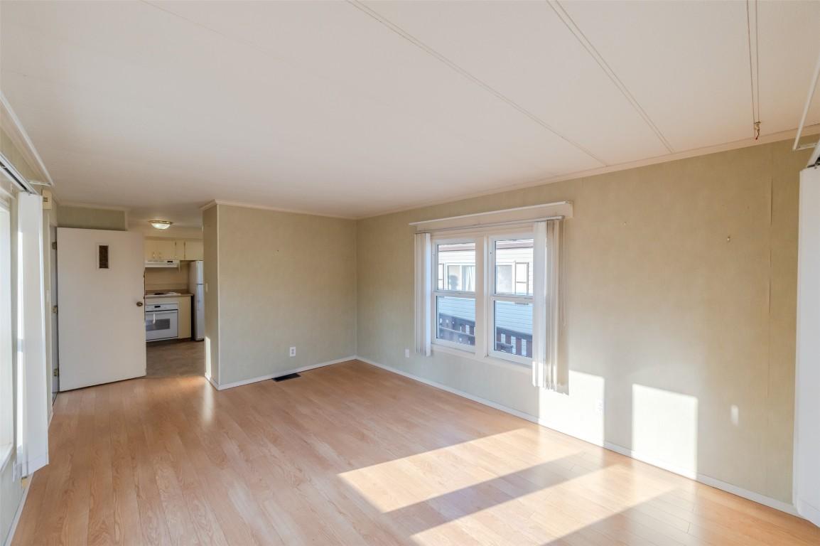 97-98 Okanagan Avenue, Penticton, BC