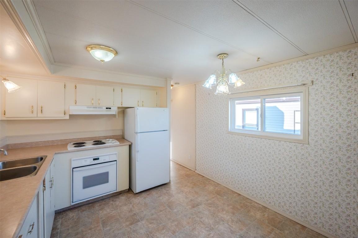 97-98 Okanagan Avenue, Penticton, BC