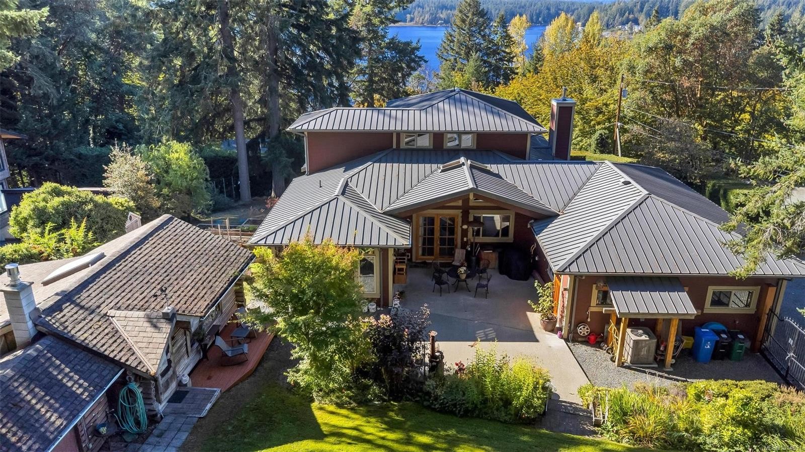 1870 Munsie Rd, Shawnigan Lake, BC