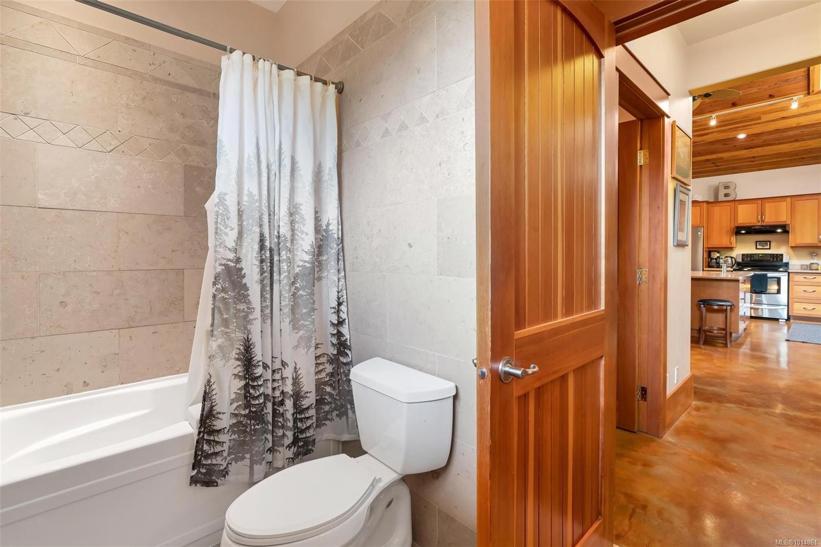 1870 Munsie Rd, Shawnigan Lake, BC