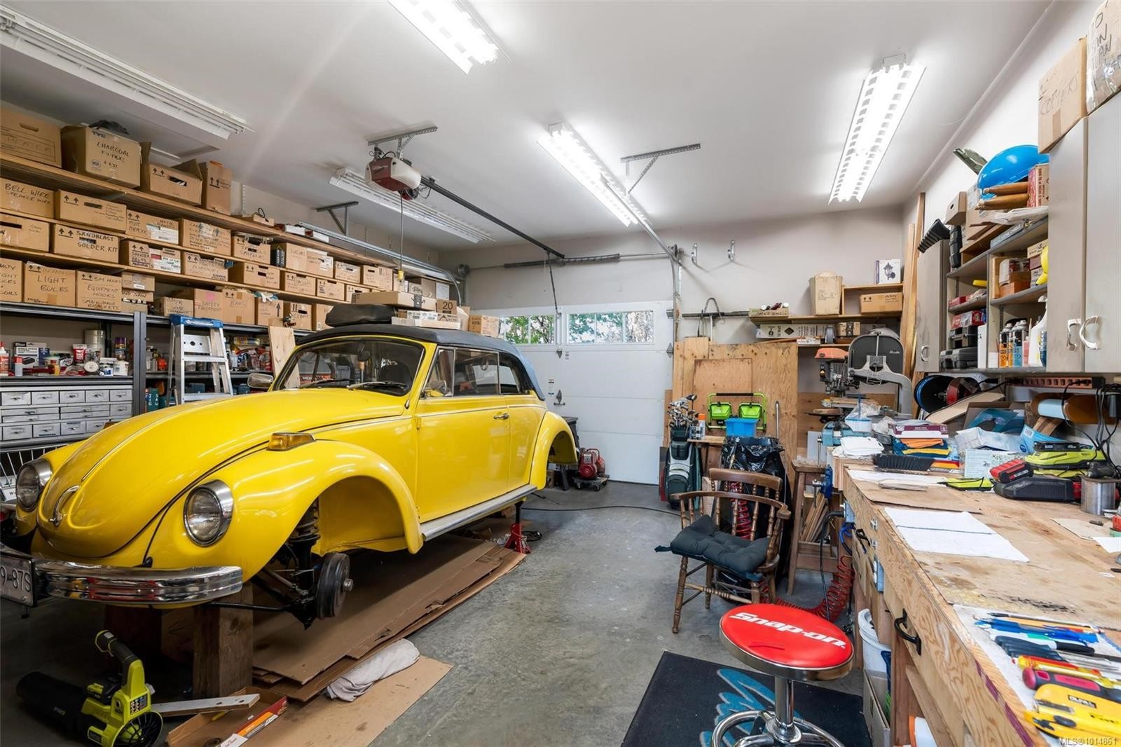 1870 Munsie Rd, Shawnigan Lake, BC