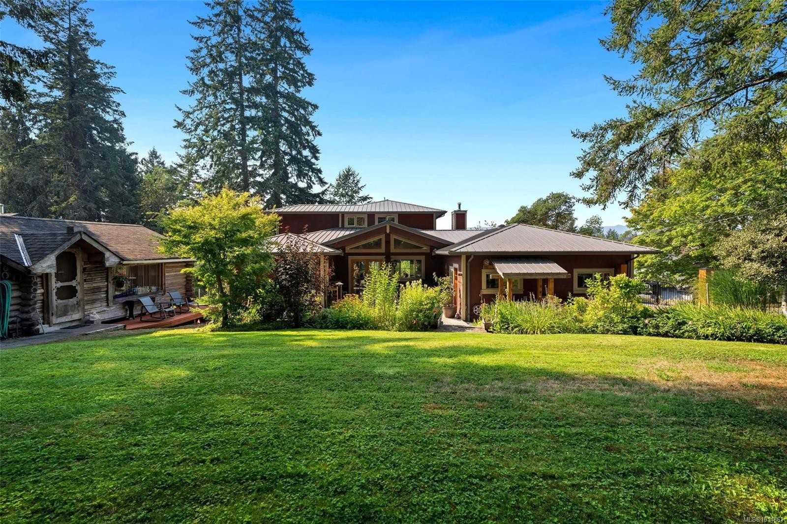 1870 Munsie Rd, Shawnigan Lake, BC