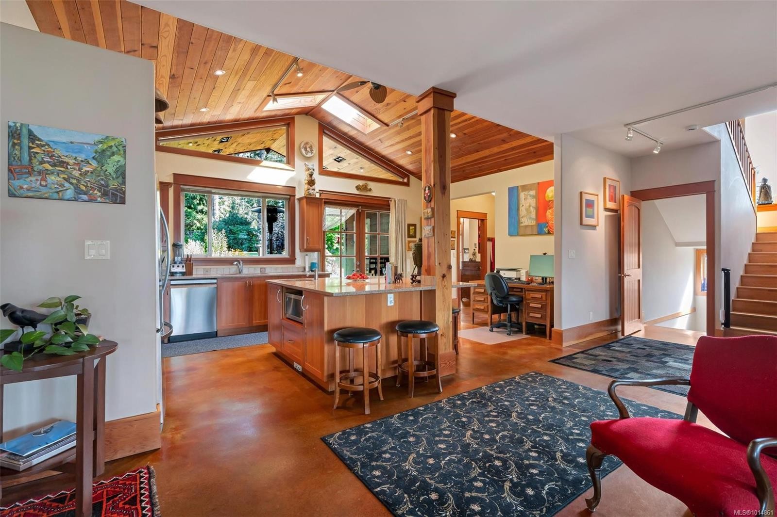 1870 Munsie Rd, Shawnigan Lake, BC