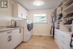 Walk in closet/Laundry off primary -