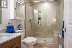 En-suite Bathroom -