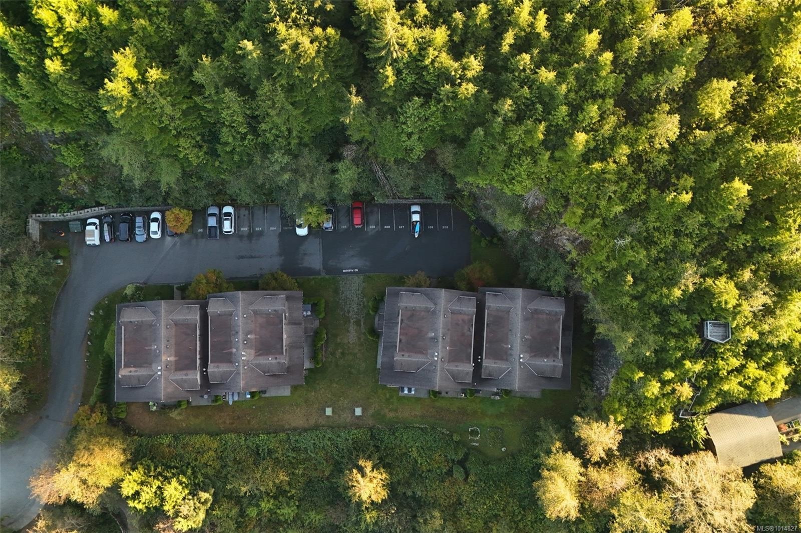 204-591 Pfeiffer Cres, Tofino, BC - Outdoor