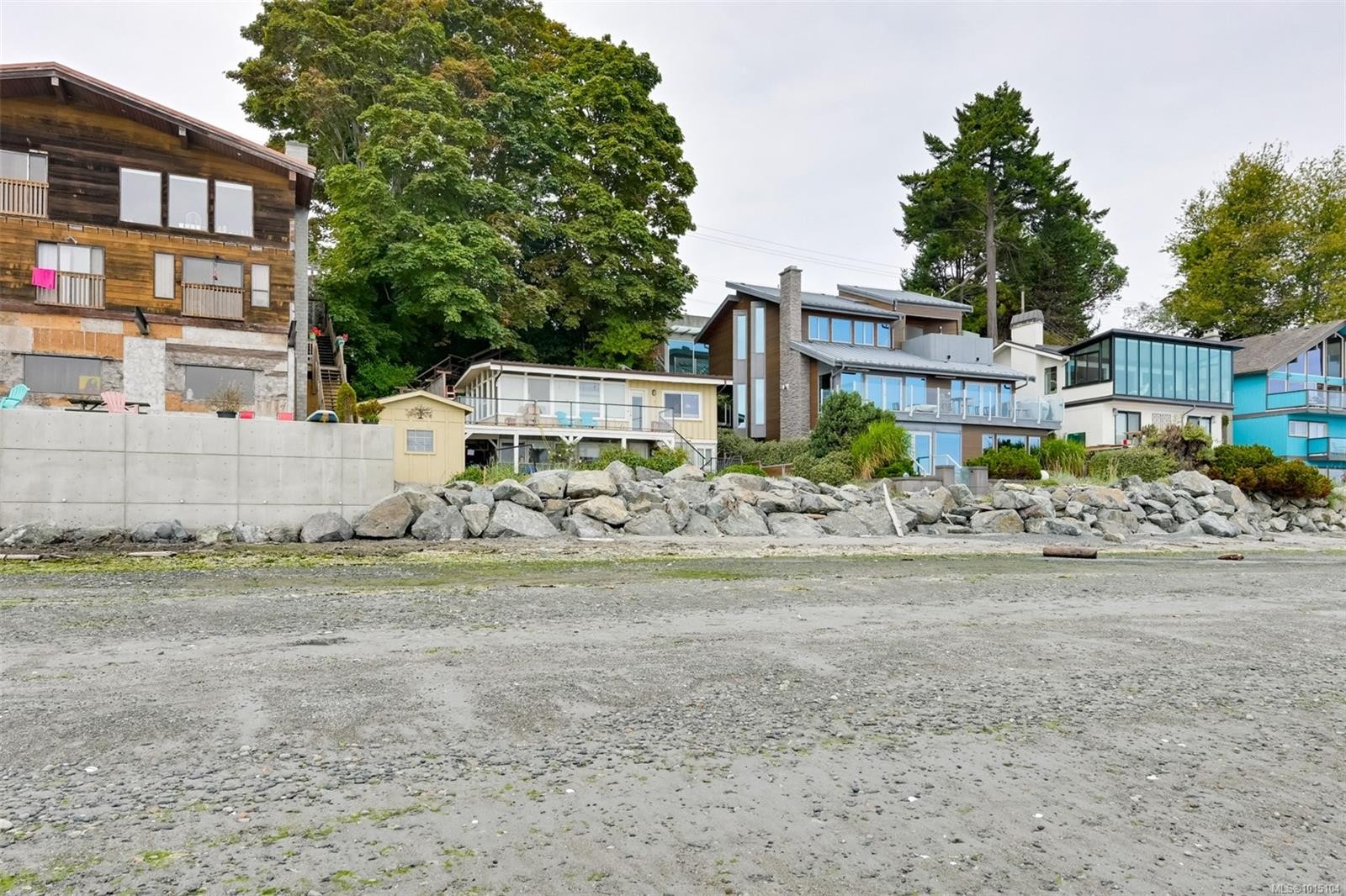 5037 Cordova Bay Rd, Saanich, BC