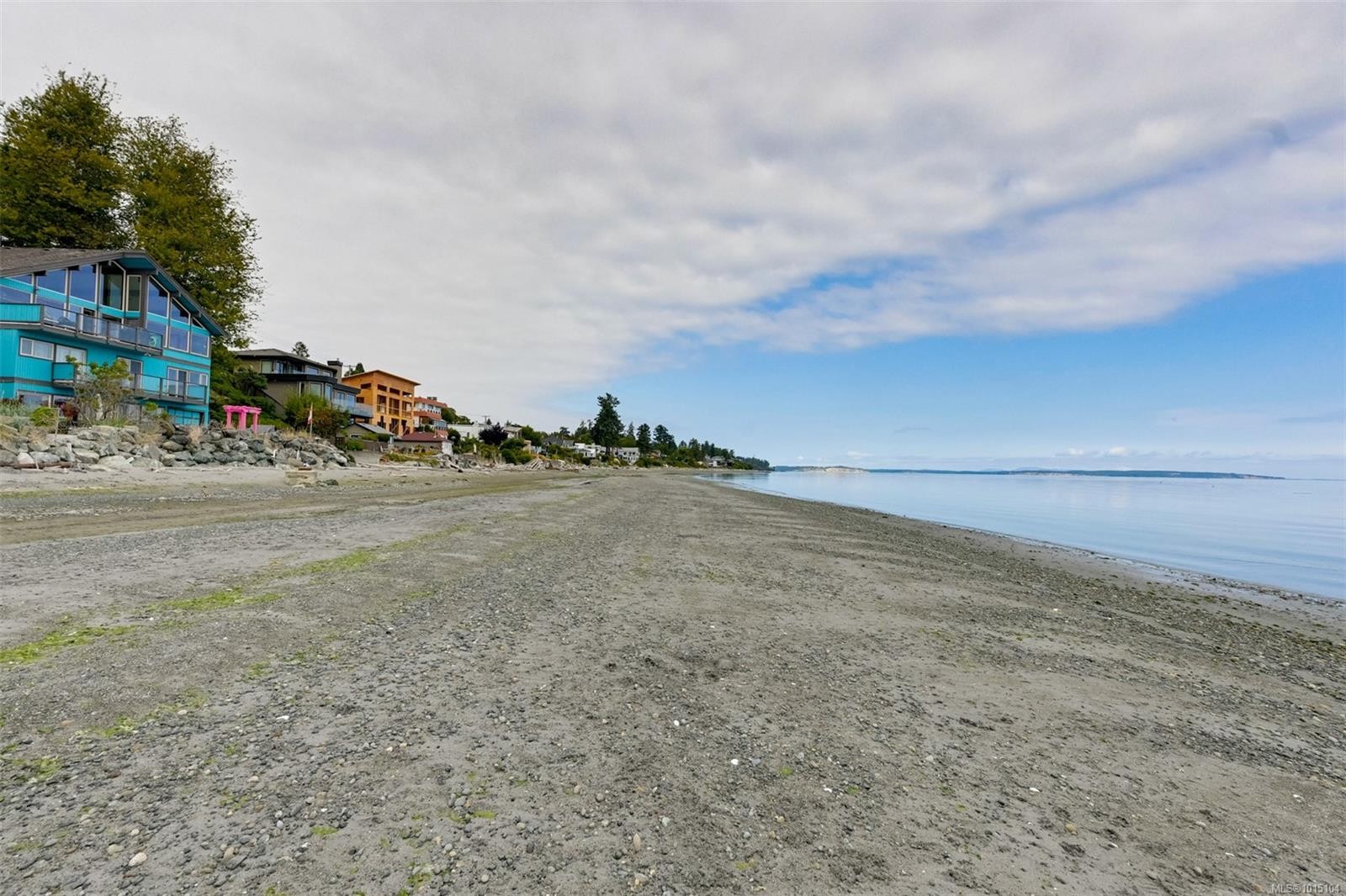 5037 Cordova Bay Rd, Saanich, BC