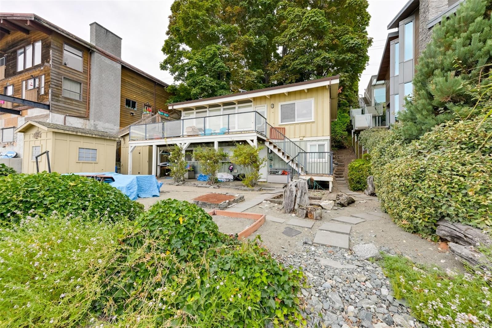 5037 Cordova Bay Rd, Saanich, BC