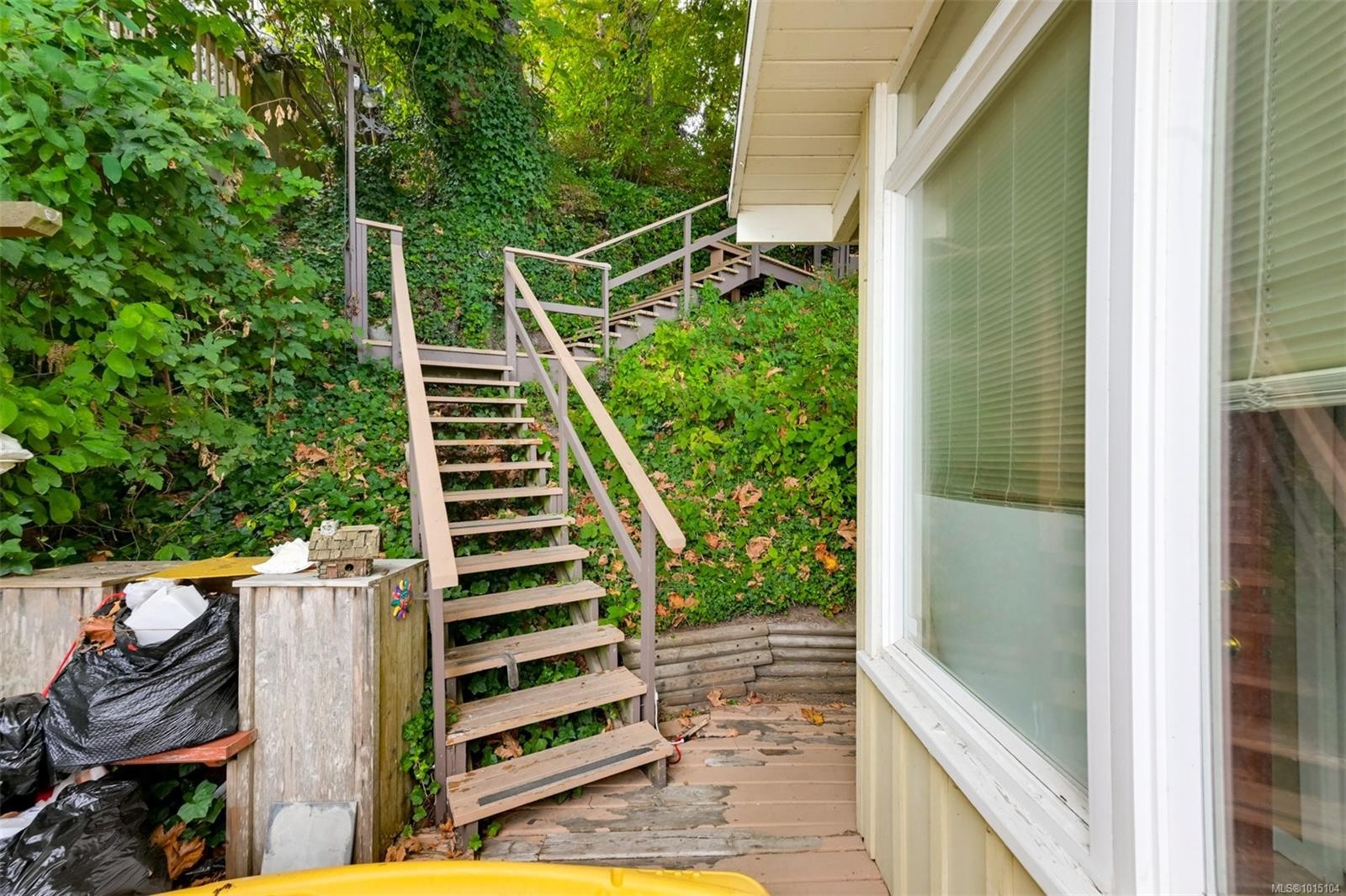 5037 Cordova Bay Rd, Saanich, BC