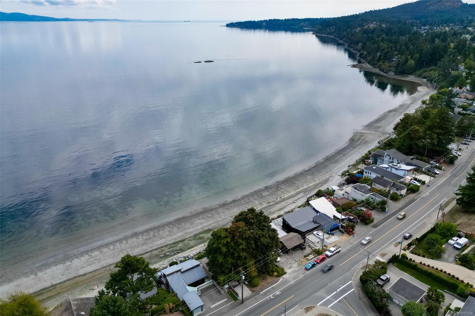 5037 Cordova Bay Rd, Saanich, BC