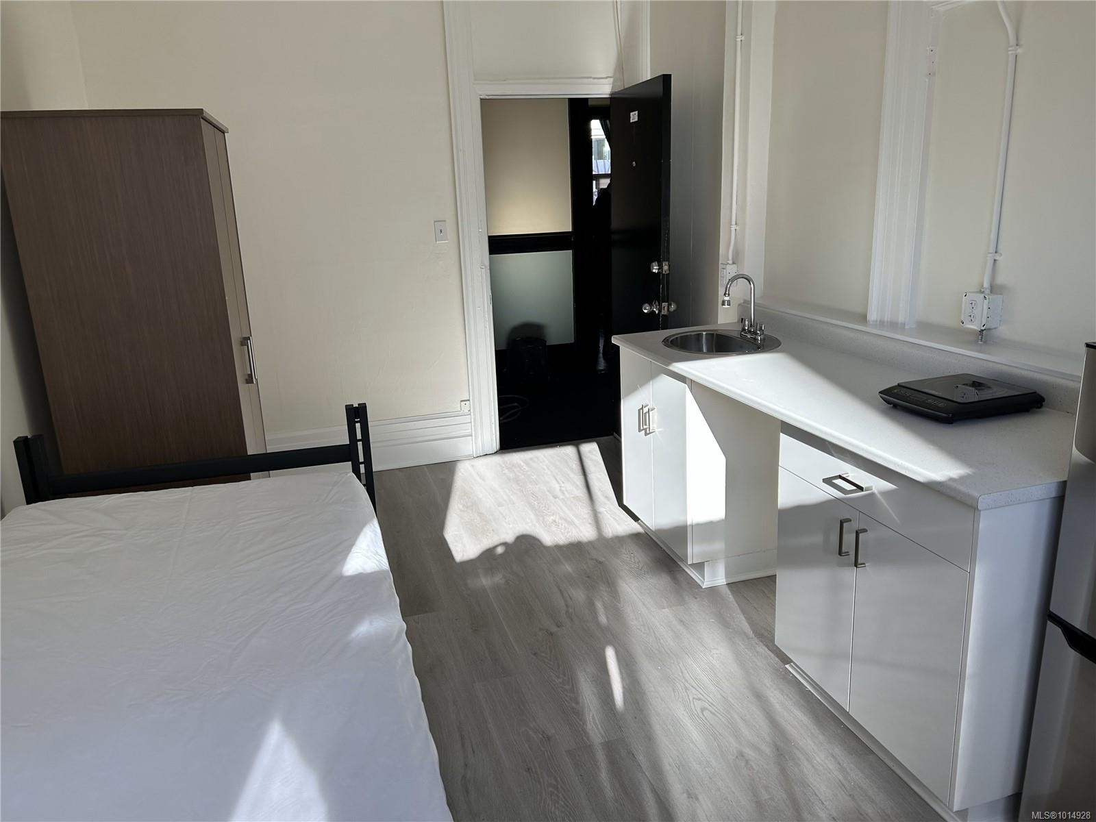 705-711 Johnson St, Victoria, BC