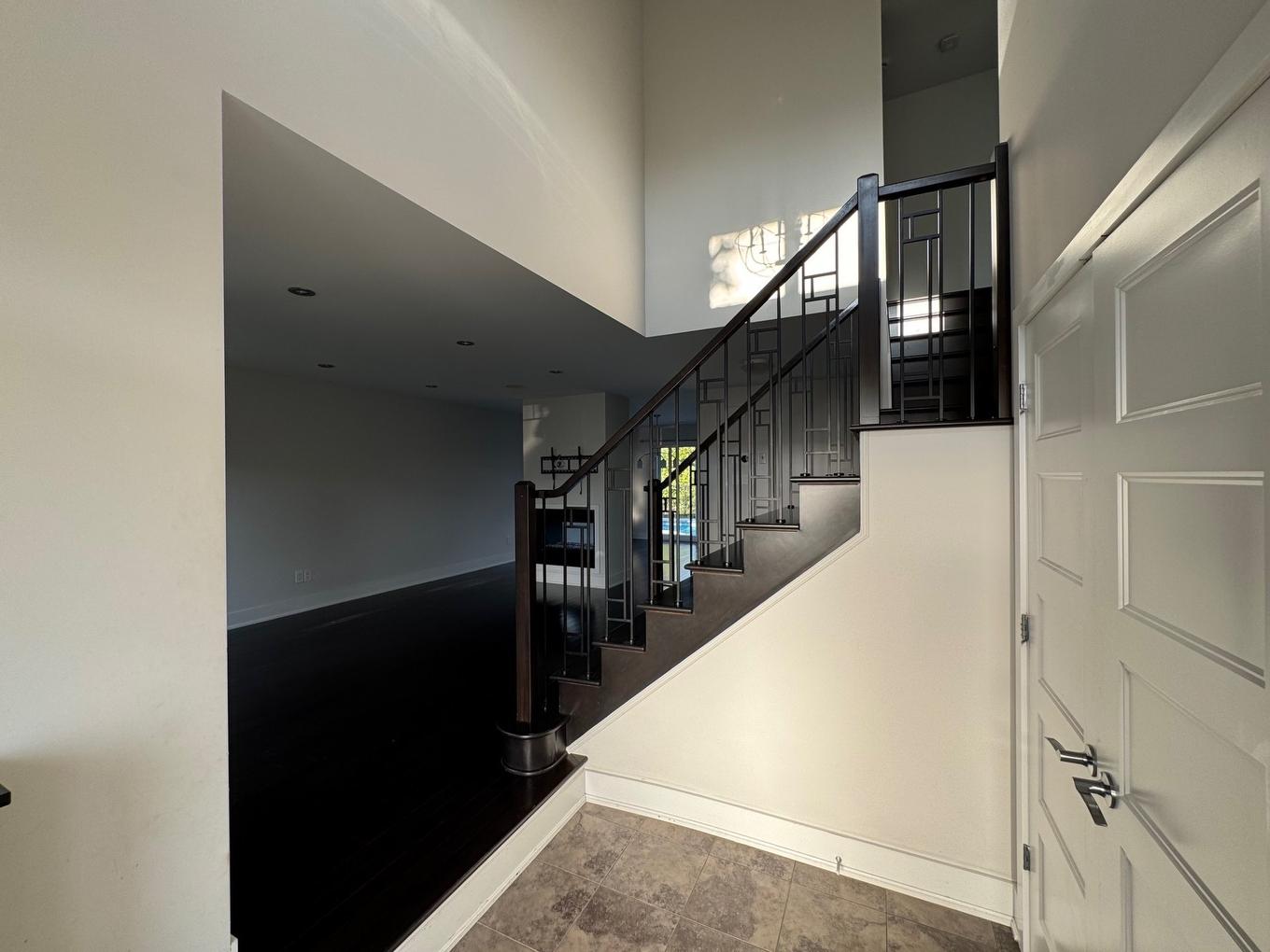 Hall d'entrée/Vestibule - 118 Rue De La Tortue, Gatineau (Aylmer), QC - Indoor Photo Showing Other Room