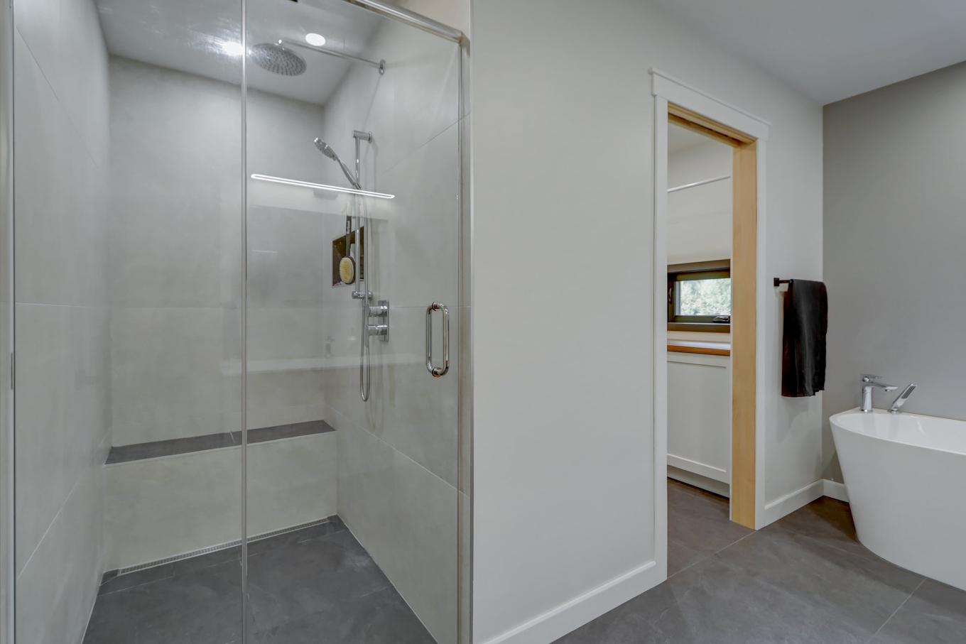 Bathroom - 181 Mtée Du Coteau, Lantier, QC - Indoor Photo Showing Bathroom
