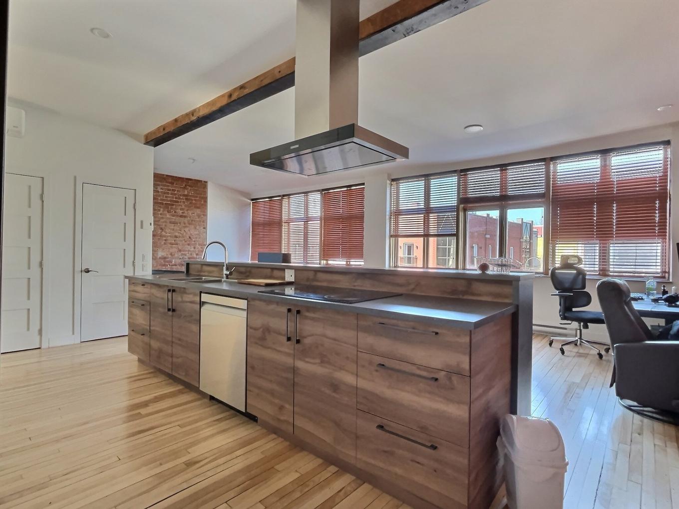 Logement - 321 - 327 Rue Des Forges, Trois-Rivières, QC - Indoor Photo Showing Other Room