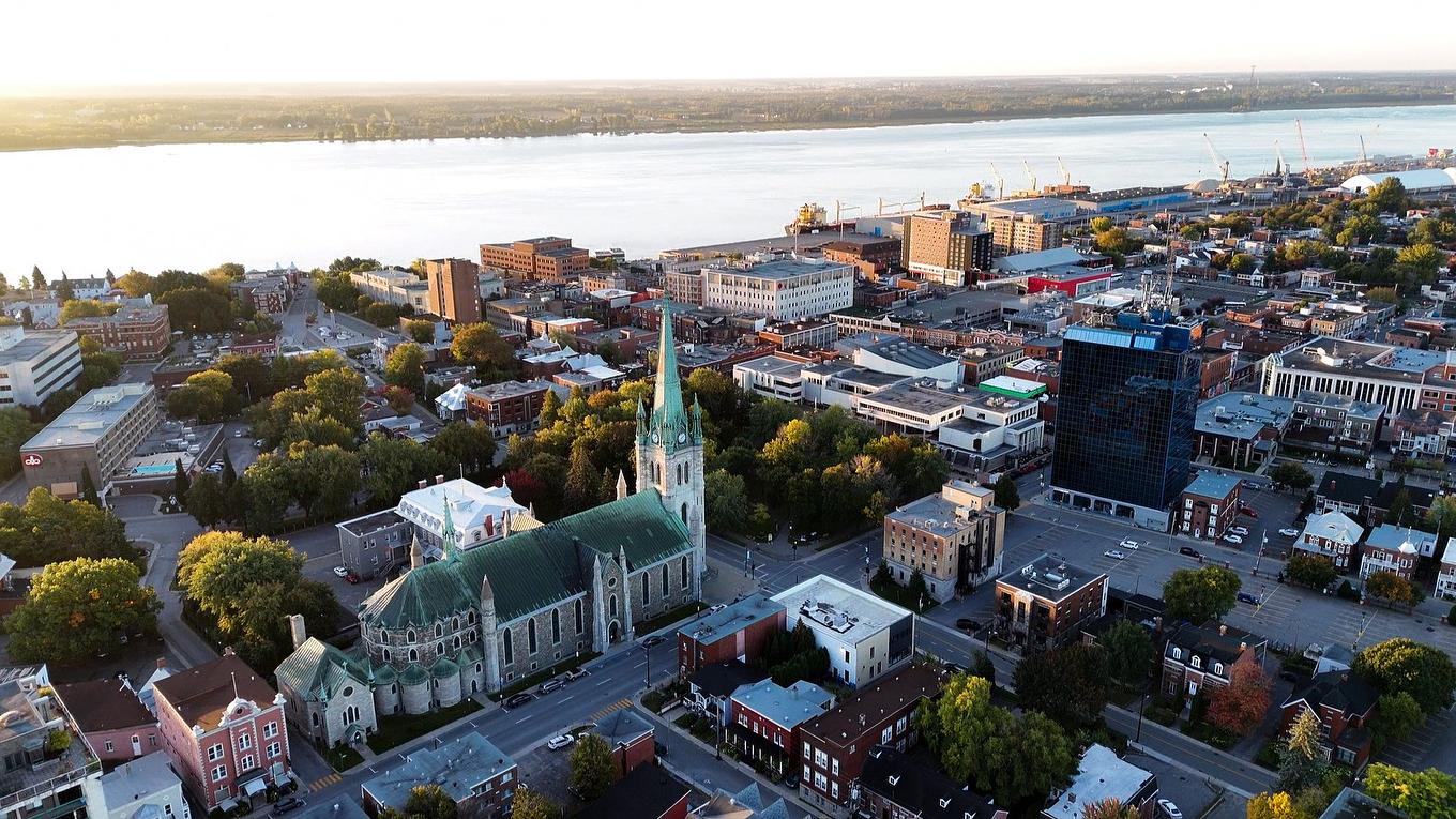 Vue d'ensemble - 321 - 327 Rue Des Forges, Trois-Rivières, QC - Outdoor With Body Of Water With View