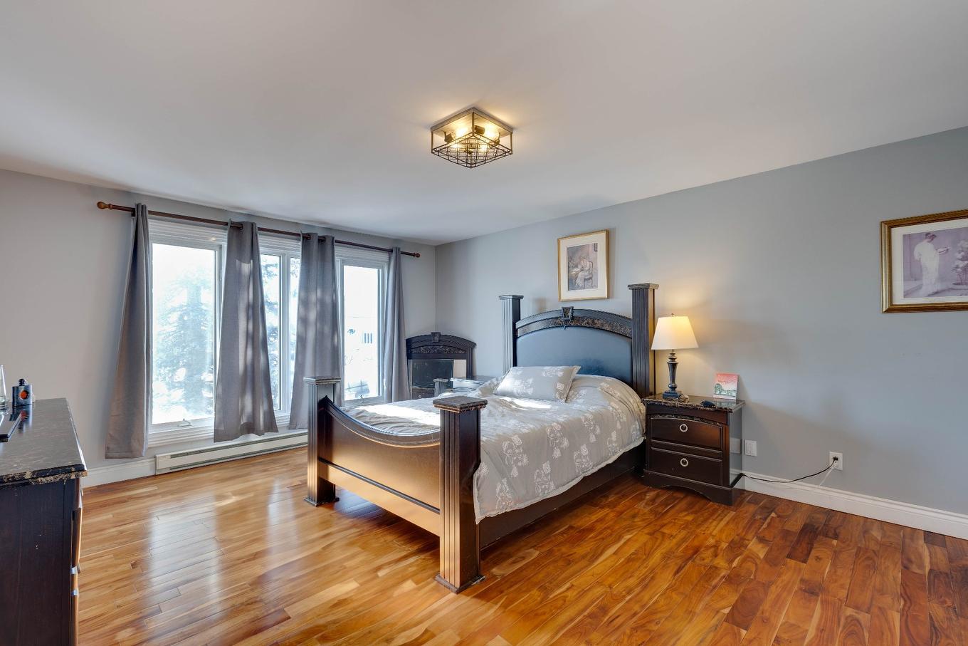 Primary bedroom - 4629 Rue Laprade, Laval (Chomedey), QC - Indoor Photo Showing Bedroom