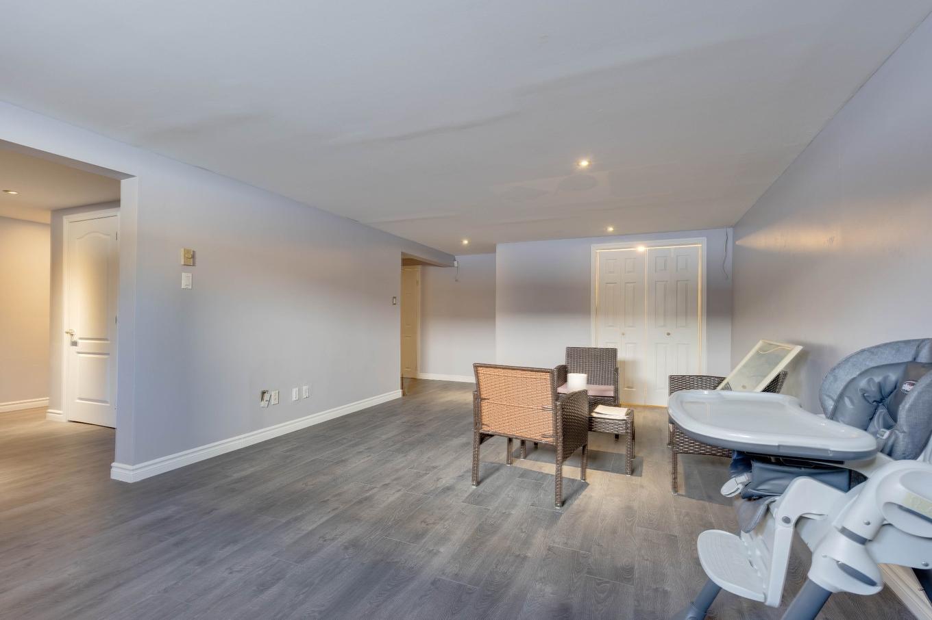 Playroom - 4629 Rue Laprade, Laval (Chomedey), QC - Indoor